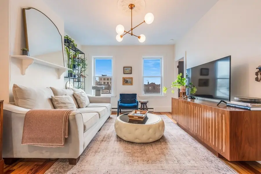 39 Story St #3, Boston, MA 02127 - #2