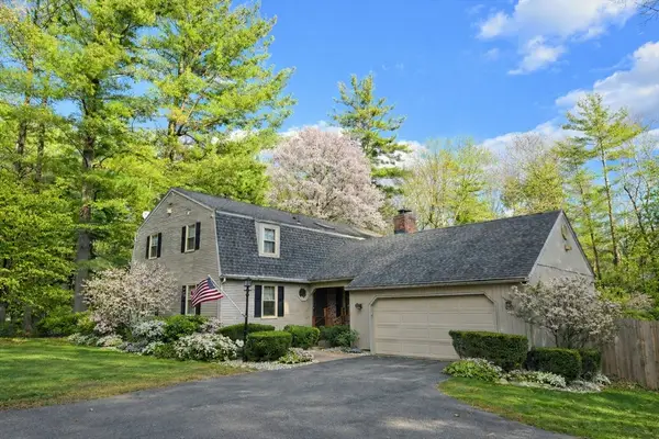 6 Blueberry Hill Rd, Wilbraham, MA 01095