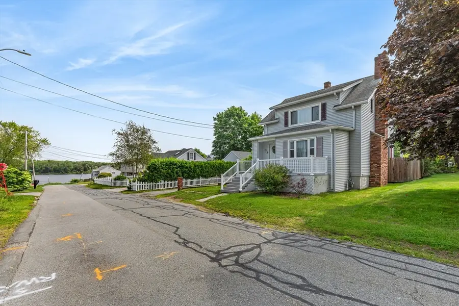 32 Macomber Ave, Swansea, MA 02777 - #2