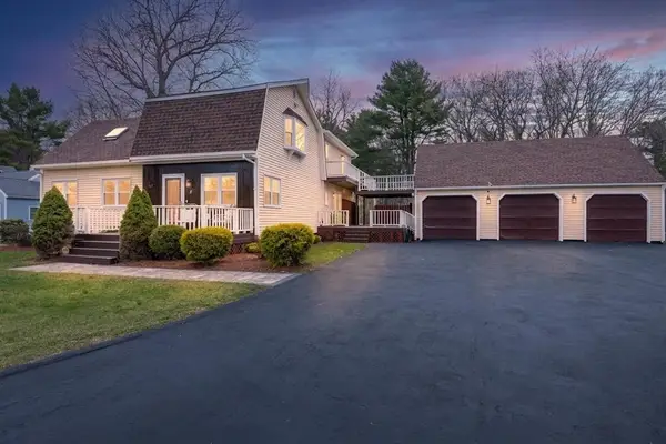 17 Weaver St, Wareham, MA 02576
