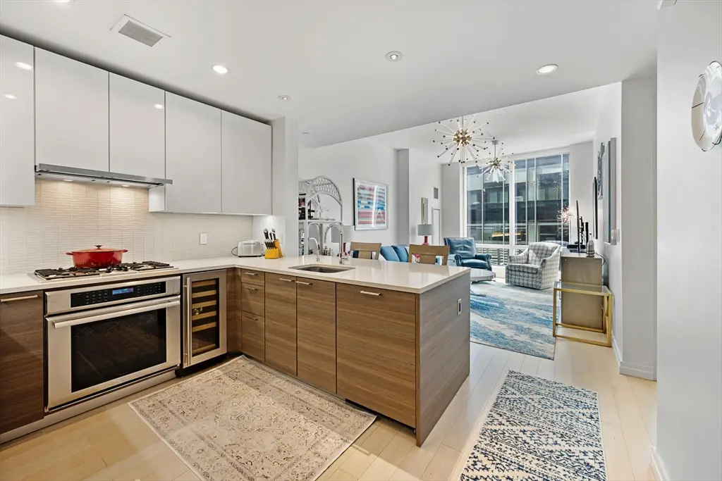 1 Franklin St #1002, Boston, MA 02110 - #1