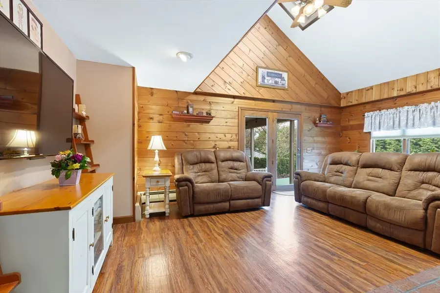 159 Crescent St, Bridgewater, MA 02324 - #3