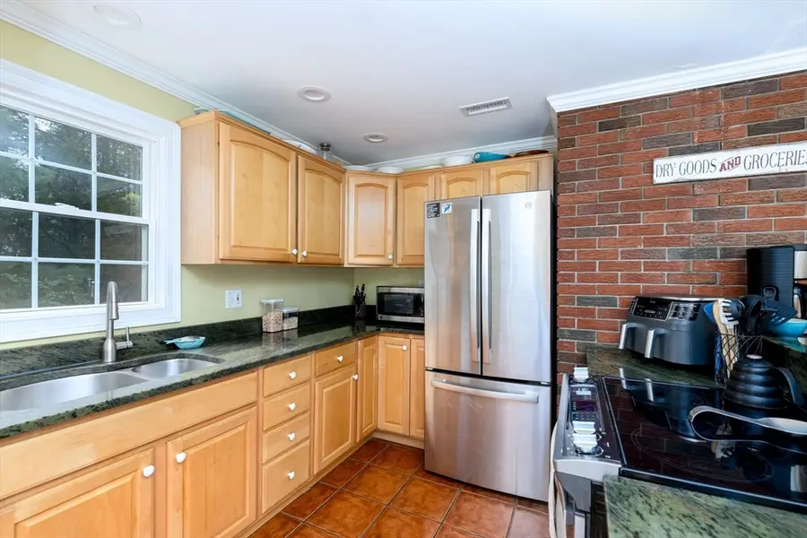 24 Centerwood Dr, Holden, MA 01520 - #2