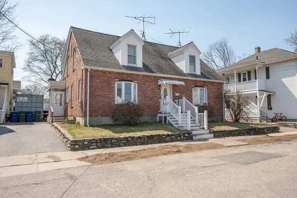 16 Central Ct, Leominster, MA 01453