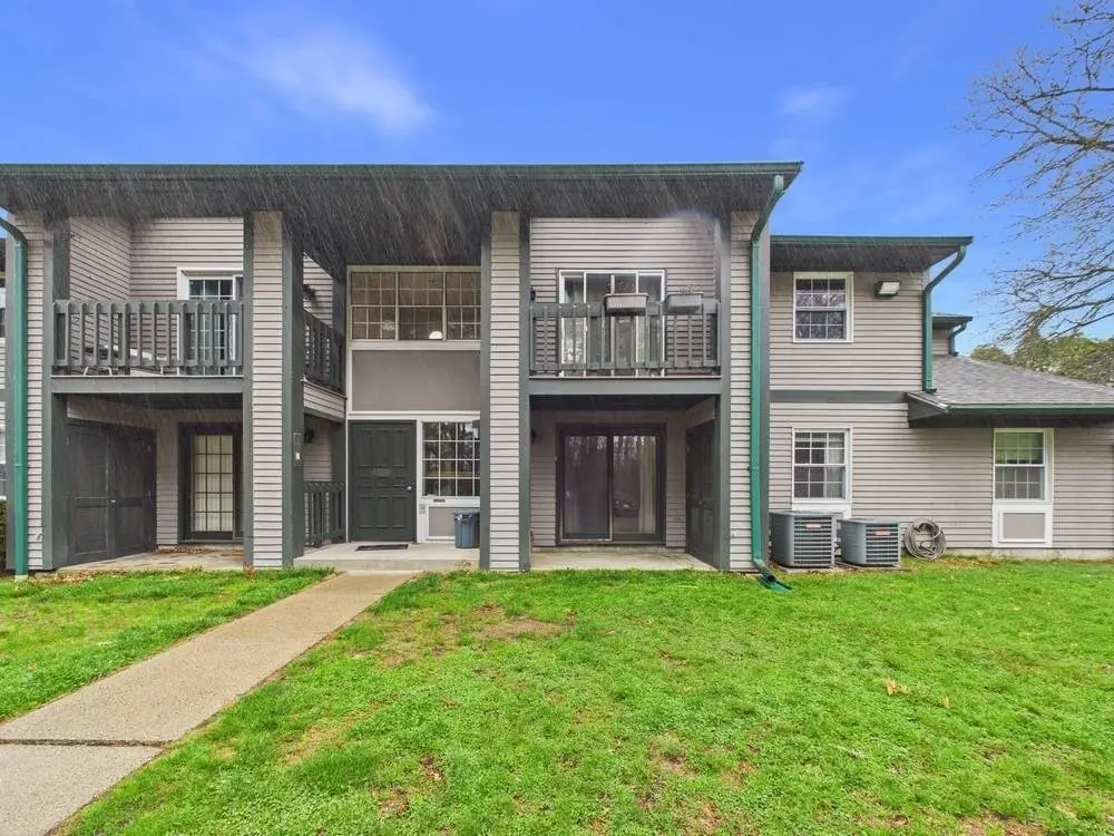 1940 Phillips Rd #17, New Bedford, MA 02745 - #1