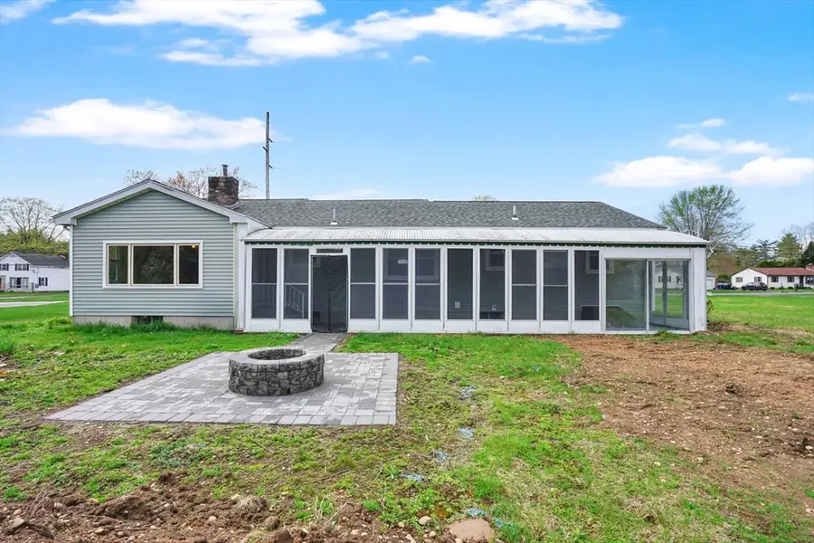 258 Rock Valley Rd, Holyoke, MA 01040 - #3