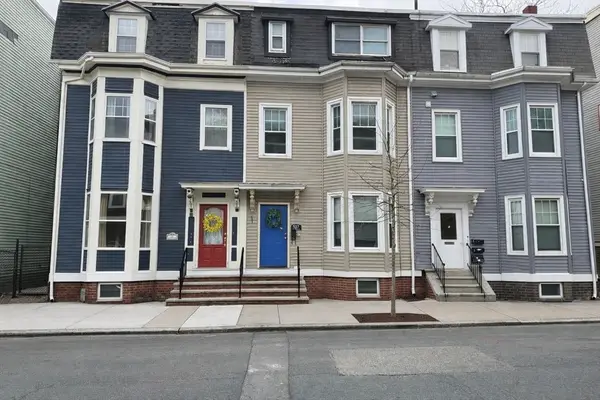 527 E 6th #1, Boston, MA 02127