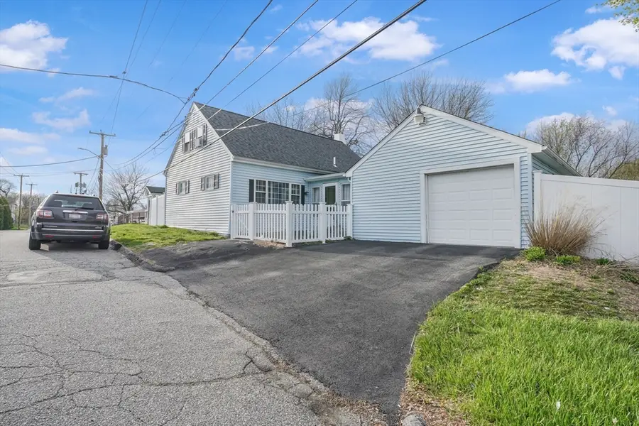 96 Star St, Fall River, MA 02724 - #2