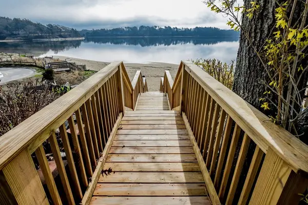 50 Maynard Ln #50D, Bourne, MA 02532