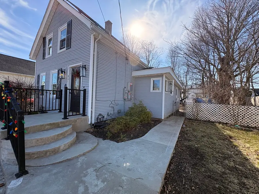 84 Emmet St, Brockton, MA 02302 - #3