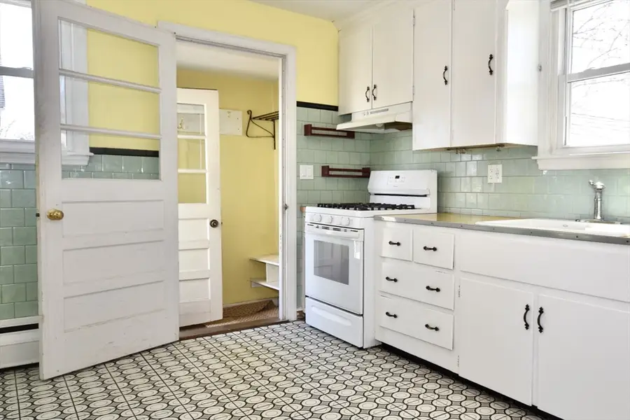 93 Howland Road, Fairhaven, MA 02719 - #3