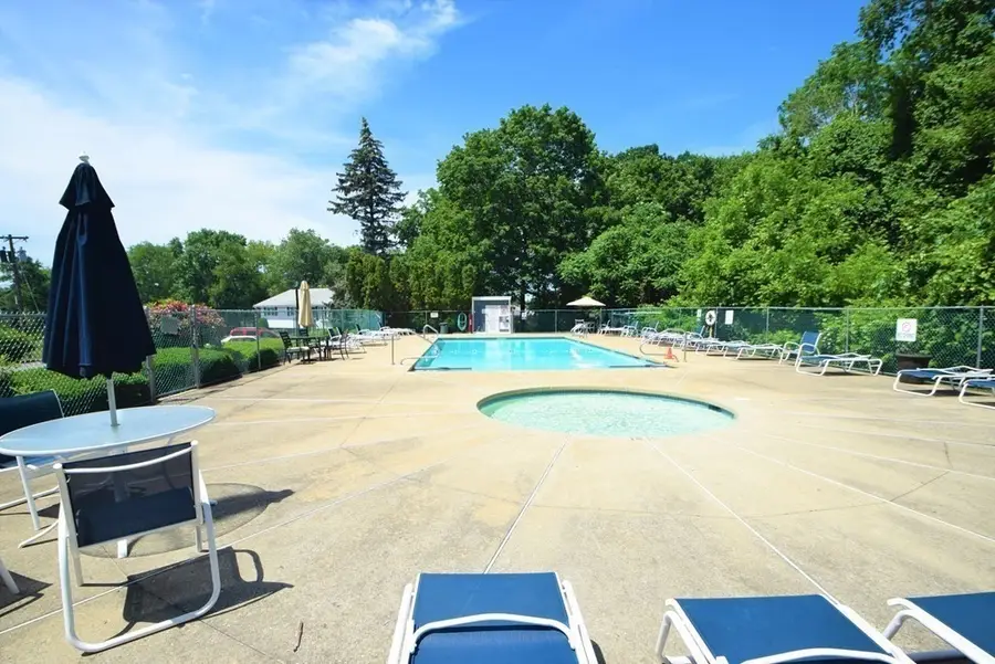 13 Walker Rd #12, North Andover, MA 01845 - #3