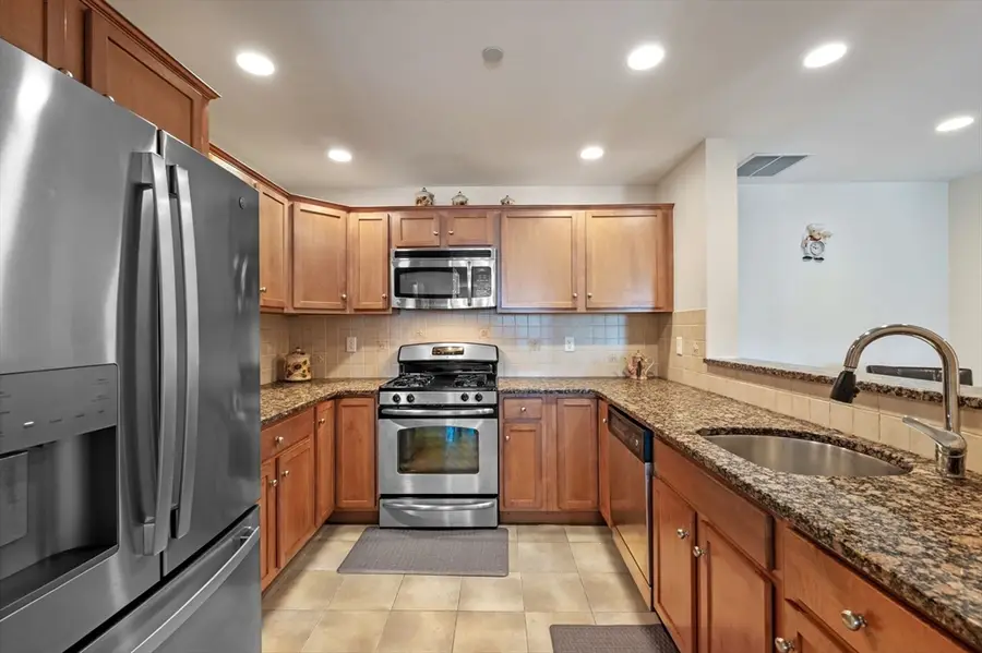 120 Wyllis Ave #315, Everett, MA 02149 - #3