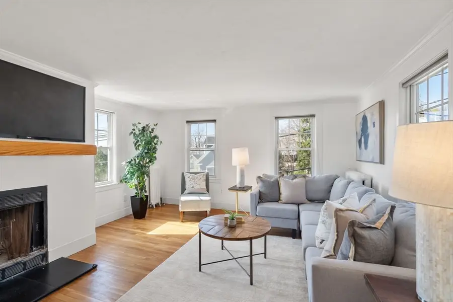 2 Commercial St #3, Marblehead, MA 01945 - #2