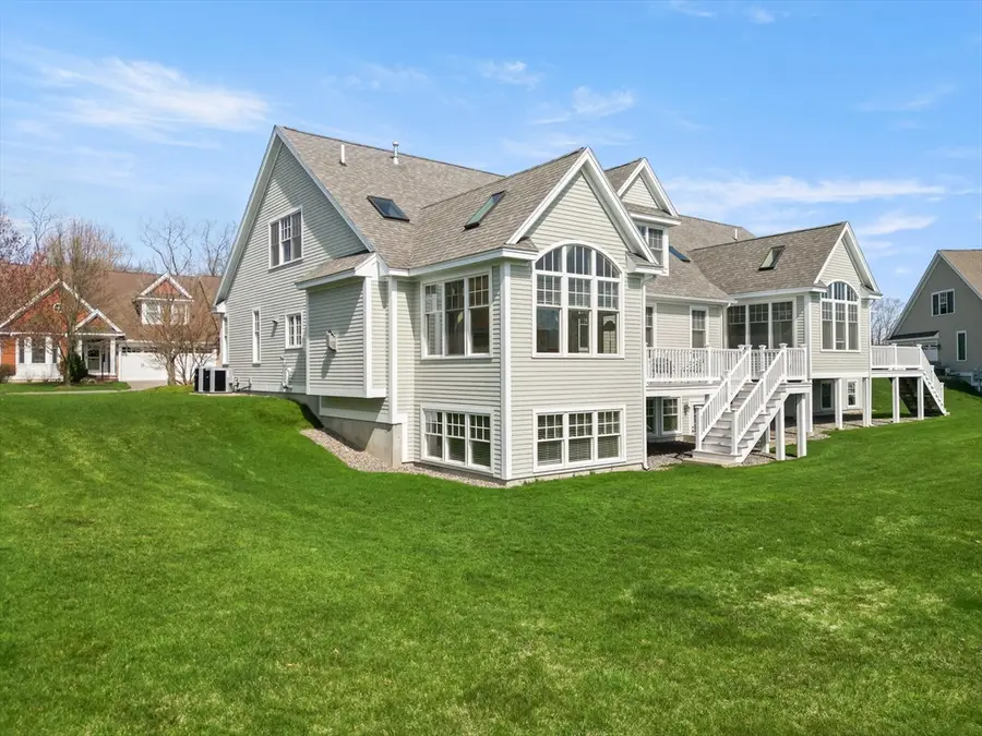 8 Ridgeway Cir #8, West Newbury, MA 01985 - #2