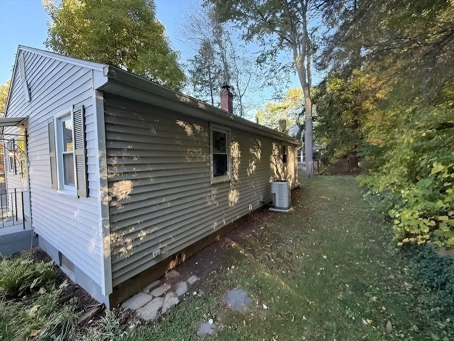 84 Hanward Hl, East Longmeadow, MA 01028 - #2