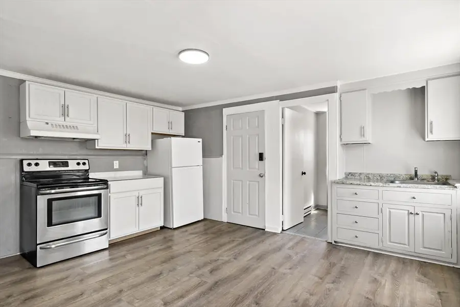 63 W Carpenter St, Attleboro, MA 02703 - #2