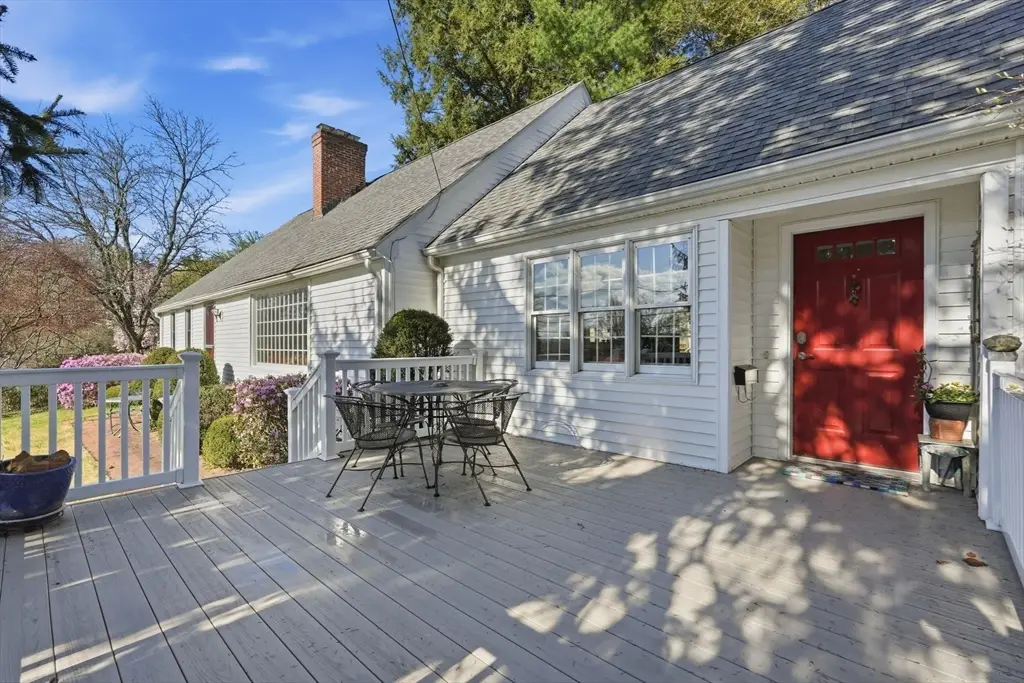 10 Dana St, Amherst, MA 01002 - #1