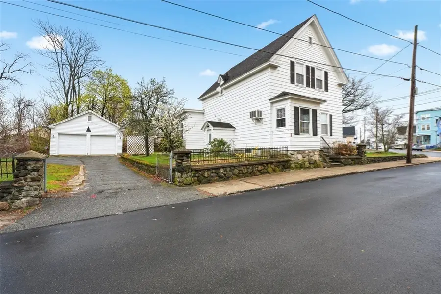 53 Kendall St, Lawrence, MA 01841 - #2