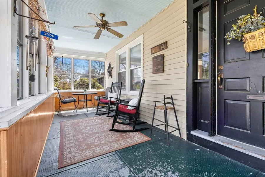 141 Westview Rd, Lowell, MA 01851 - #2