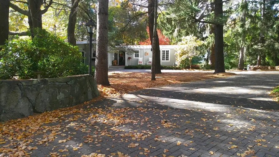 21 Brackenbury Ln, Beverly, MA 01915 - #2