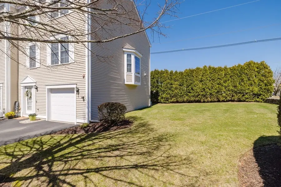 1 Harbor Mist Dr #1, Fairhaven, MA 02719 - #3