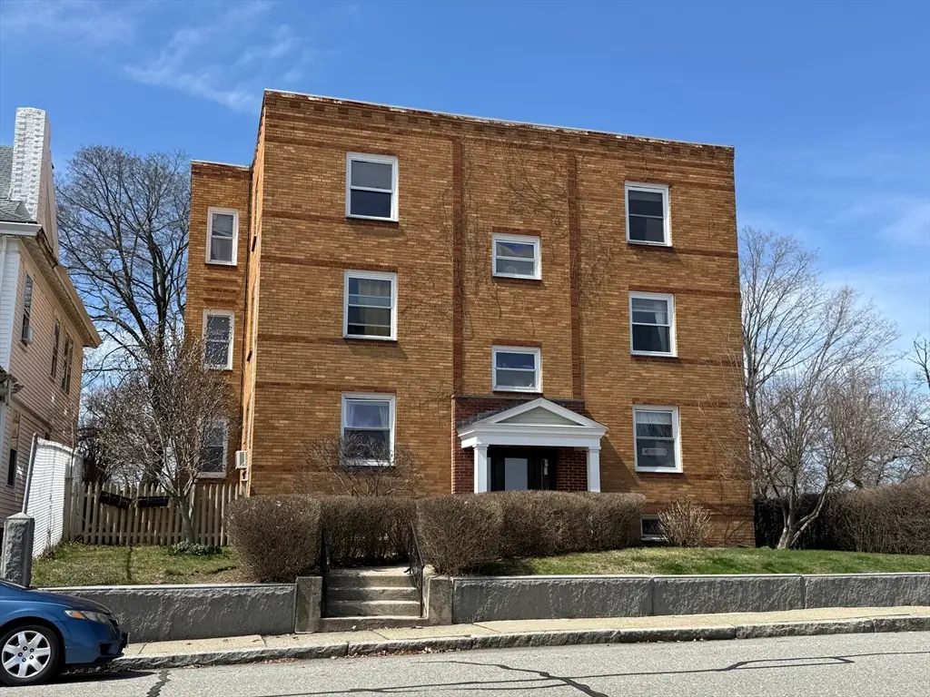 31 Chestnut St #6, Worcester, MA 01609 - #1