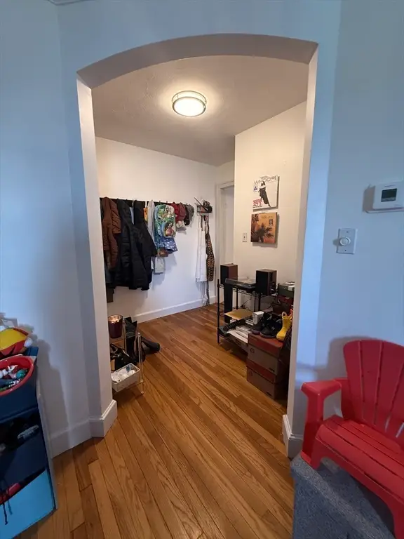 31 Chestnut St #6, Worcester, MA 01609 - #3