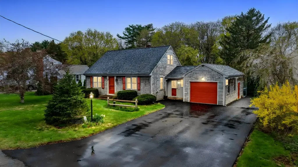 4 Hiltz Ave, Lakeville, MA 02347 - #1