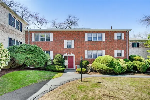 128 Lake Shore Rd. #1, Boston, MA 02135