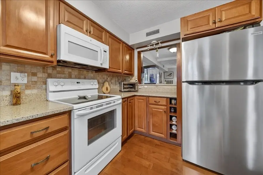 18 Beals Cove Road #F, Hingham, MA 02043 - #3