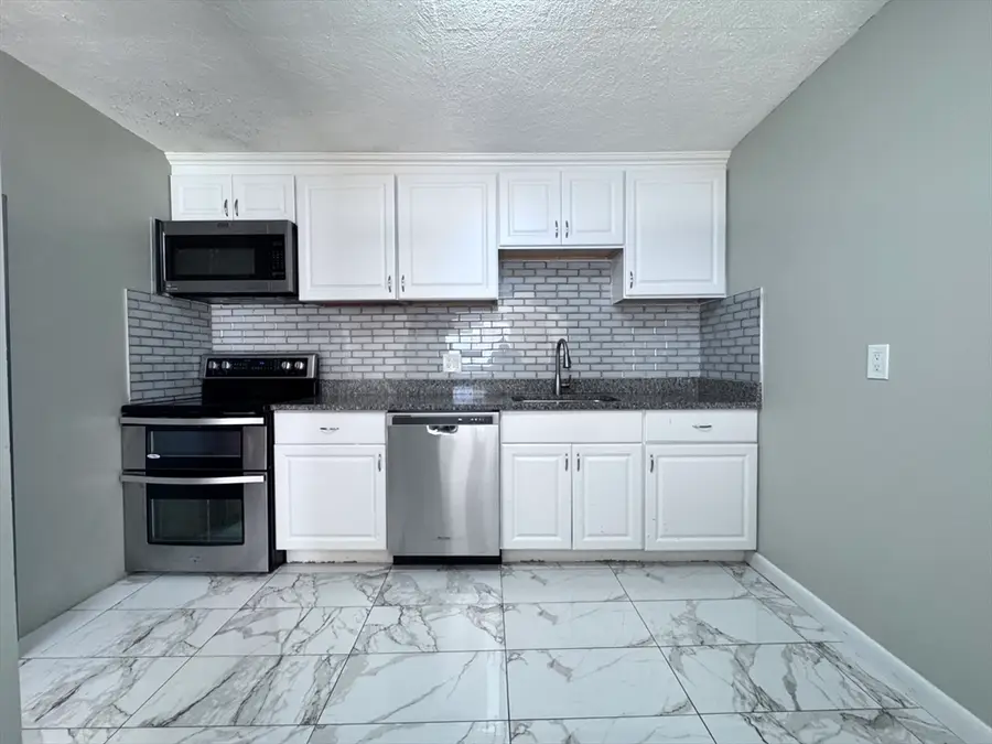 27 Gordon St #204, Framingham, MA 01702 - #2