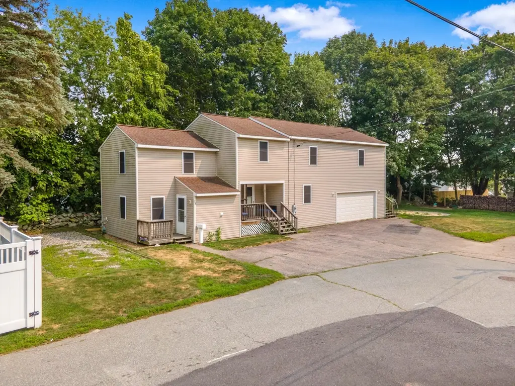 24 Knapp St, Somerset, MA 02726 - #1