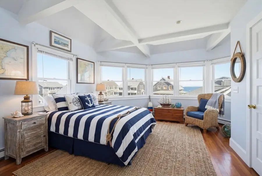 7 Mildred St, Hull, MA 02045 - #3