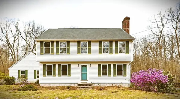165 East St, Uxbridge, MA 01569