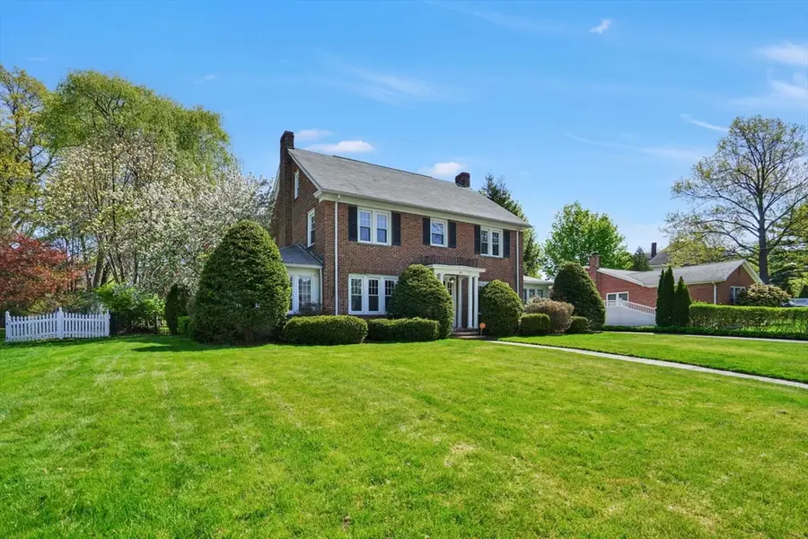 35 Shefford St, Springfield, MA 01107 - #2