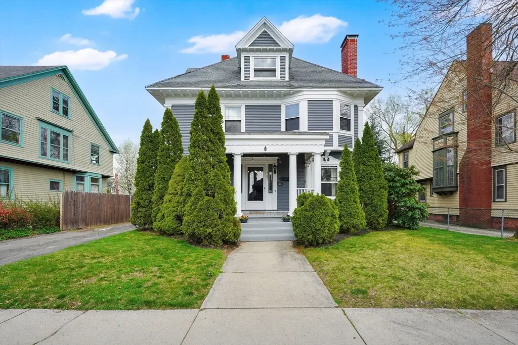 227 Forest Park Ave, Springfield, MA 01108 - #1