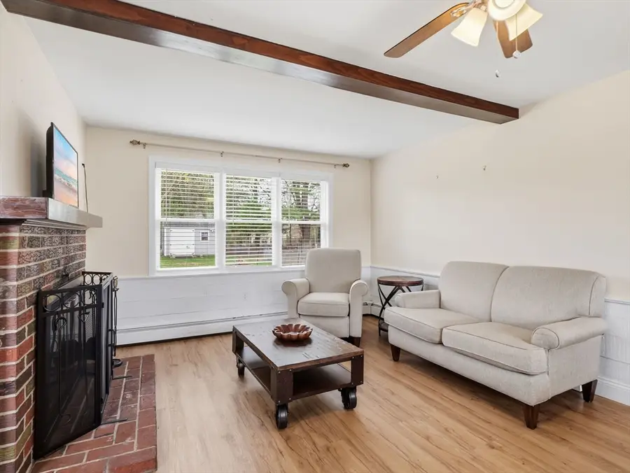 23 E Sheppard Ln, Chelmsford, MA 01824 - #3