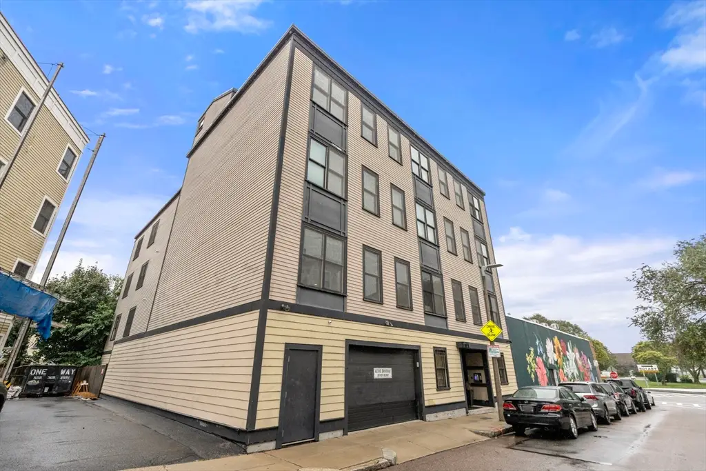 45 Vinton St #1, Boston, MA 02127 - #1