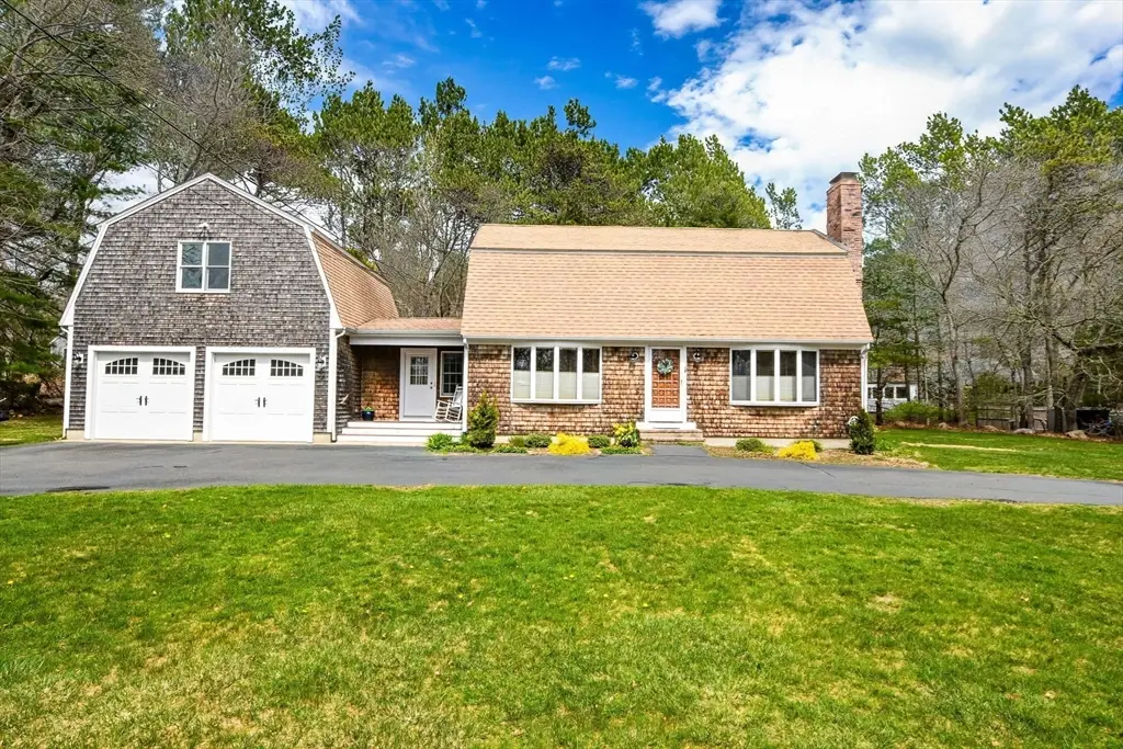 18 Fox Ln, Falmouth, MA 02540 - #1