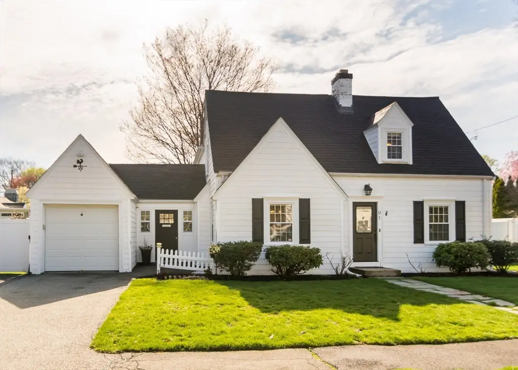 91 Canterbury Road, Waltham, MA 02453 - #1