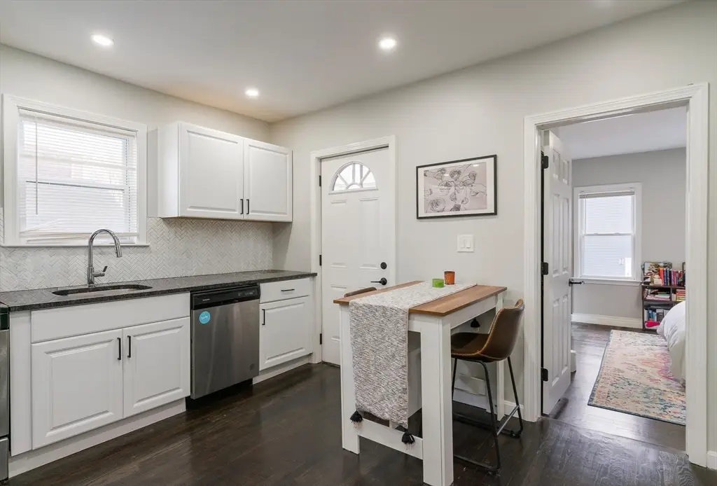 249 Everett St #2, Boston, MA 02128 - #1