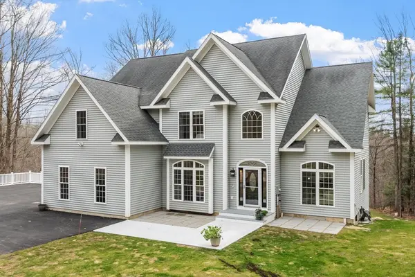 25 Flagg Road, Hubbardston, MA 01452