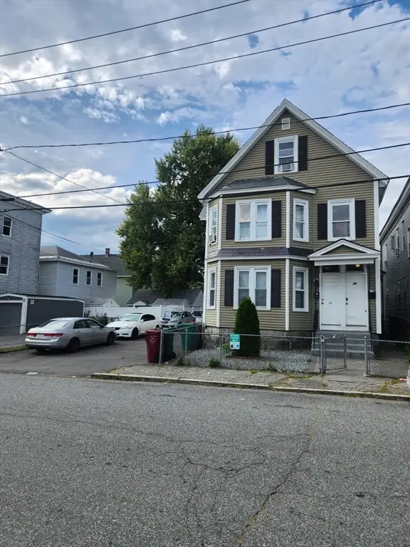 12 Fisher St, Lowell, MA 01850 - #1