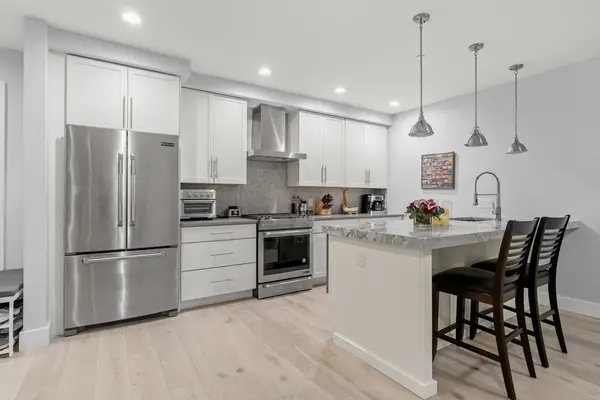 150 W Broadway #203, Boston, MA 02127