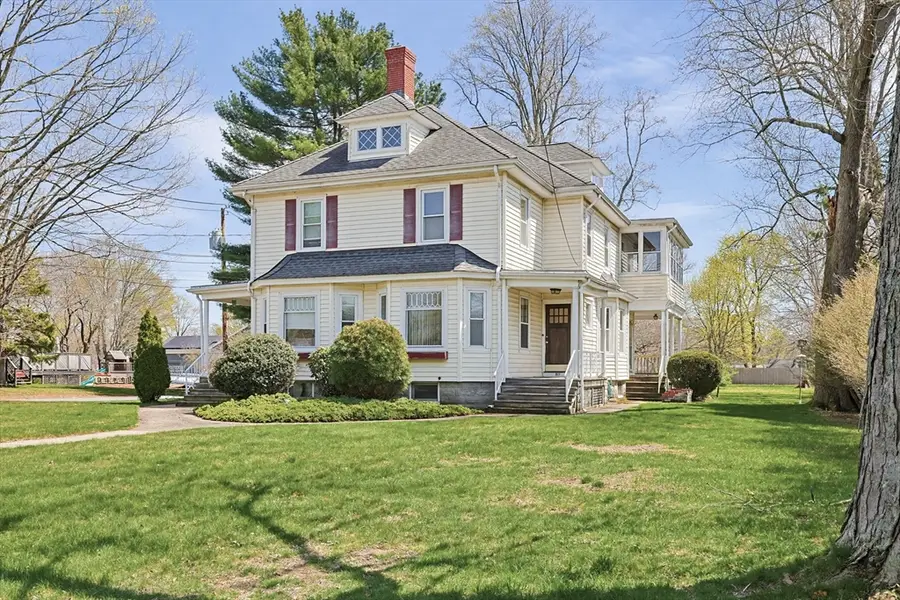 319 Central Ave, Seekonk, MA 02771 - #2