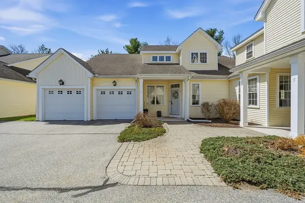 4 Emerald Ct #4, Tewksbury, MA 01876