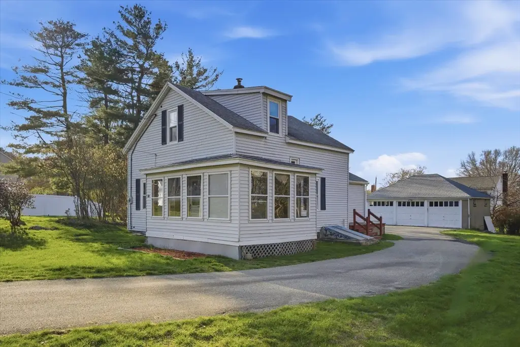 16 Hartung St, Methuen, MA 01844 - #1