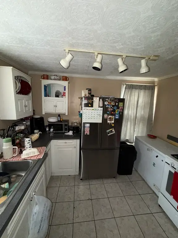 149 Franklin St, Fall River, MA 02720 - #3