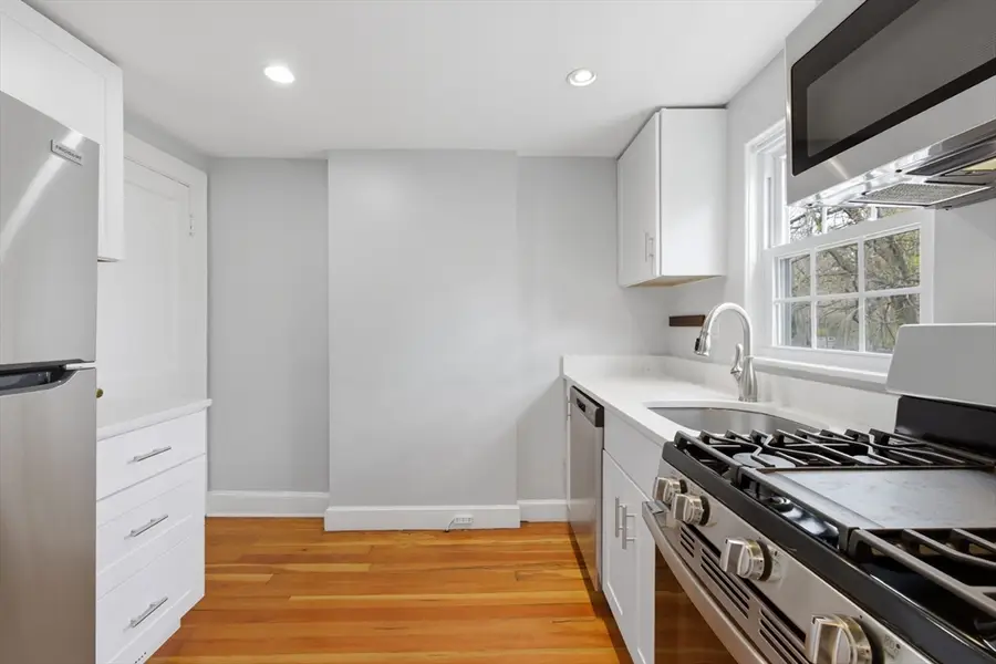 991-993 Massachusetts Ave, Lexington, MA 02420 - #3